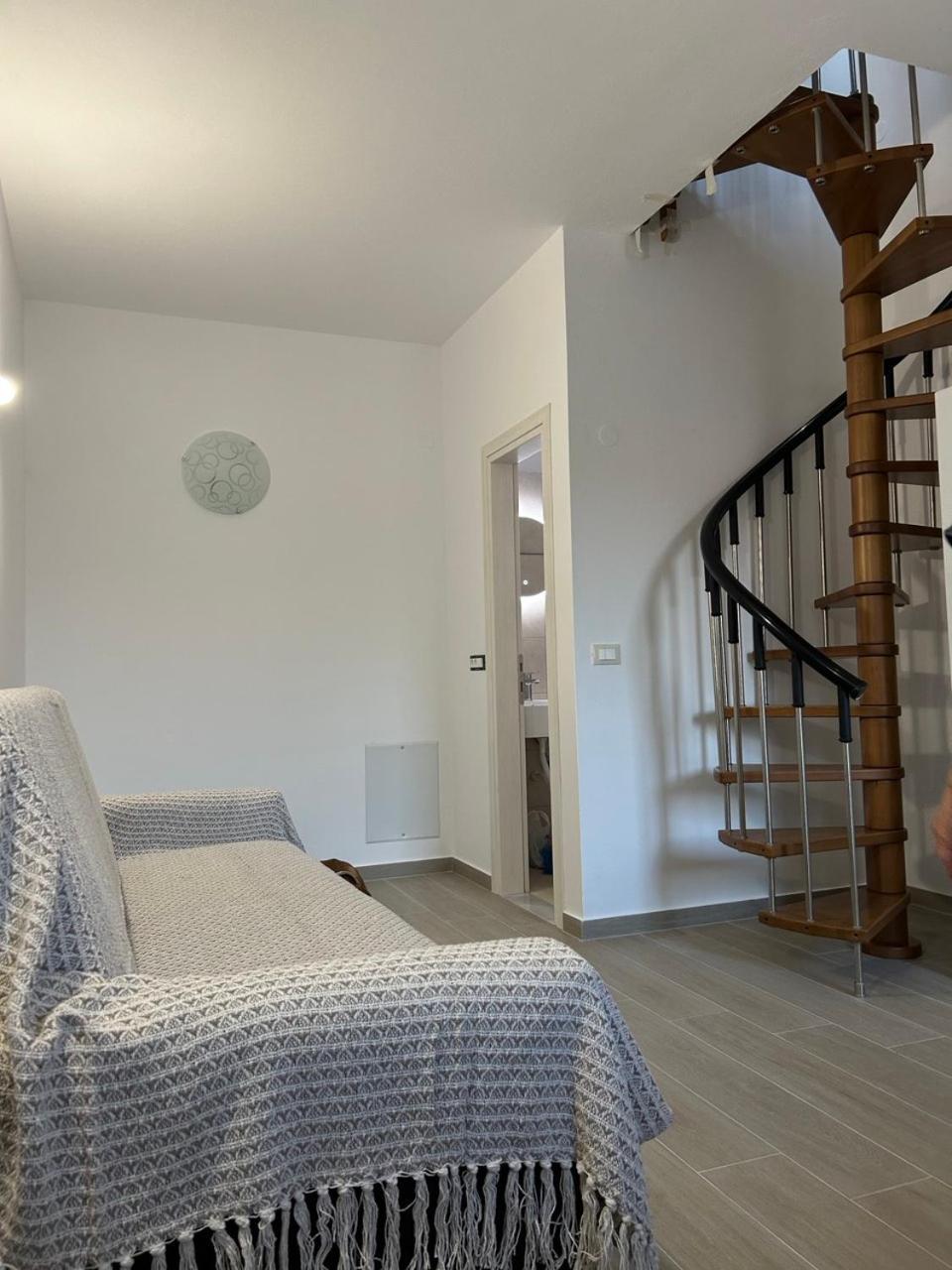 Oceanis Apartment Сими Екстериор снимка