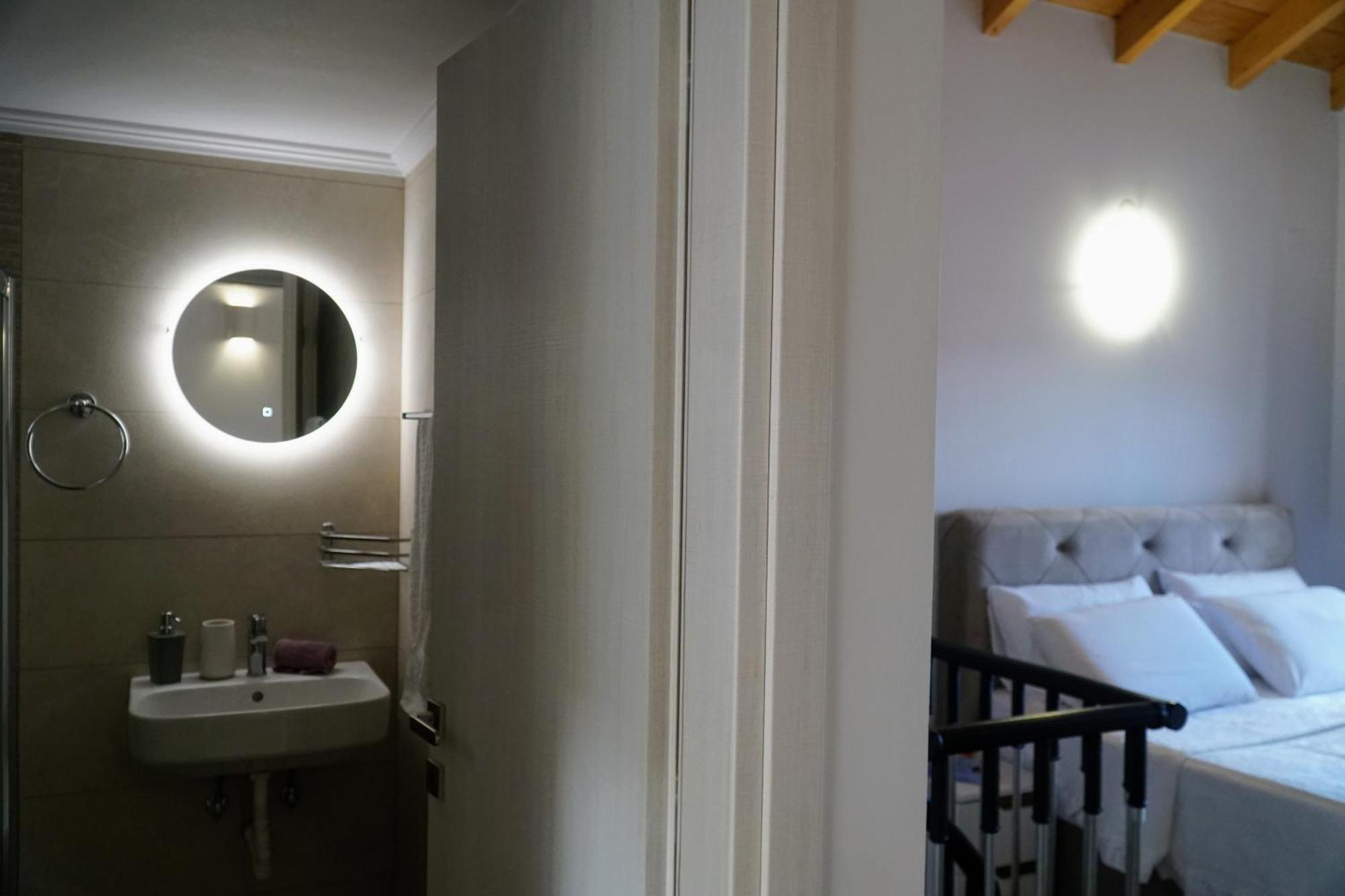 Oceanis Apartment Сими Екстериор снимка