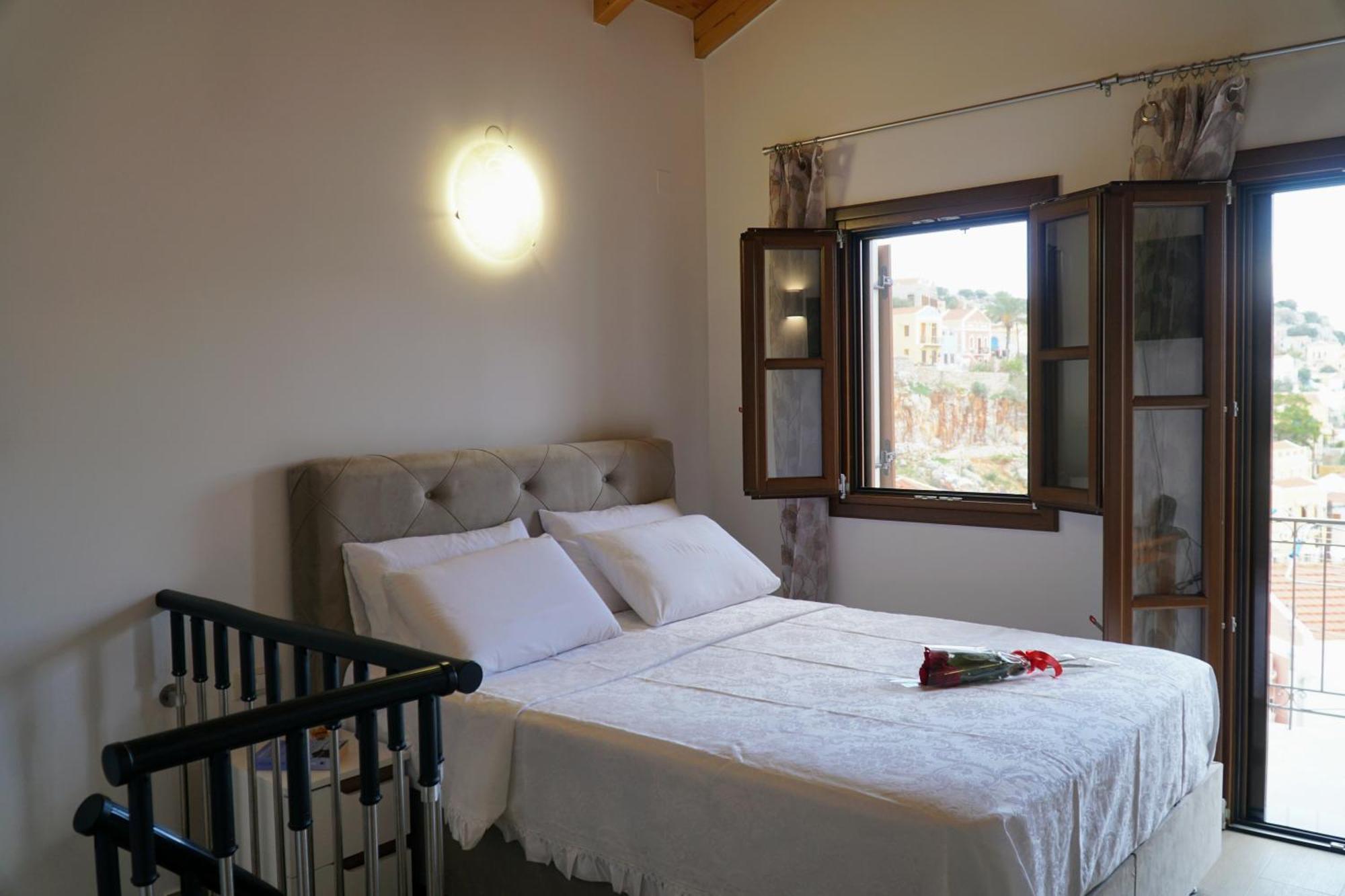 Oceanis Apartment Сими Екстериор снимка